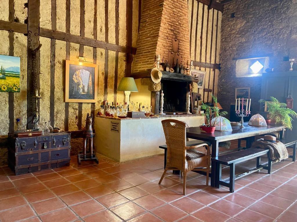 Maison D'Hotes Le Chai D'Armagnac Monguilhem Екстер'єр фото